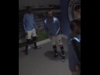 david silva bulge grab